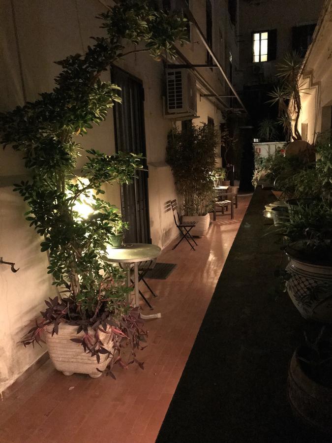 Le Finestre Di Luz B&B Rome Bagian luar foto